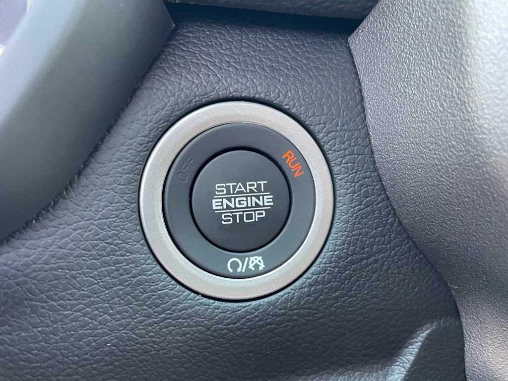 New 2026 RAM 2500 Laramie AWD/4WD image 8