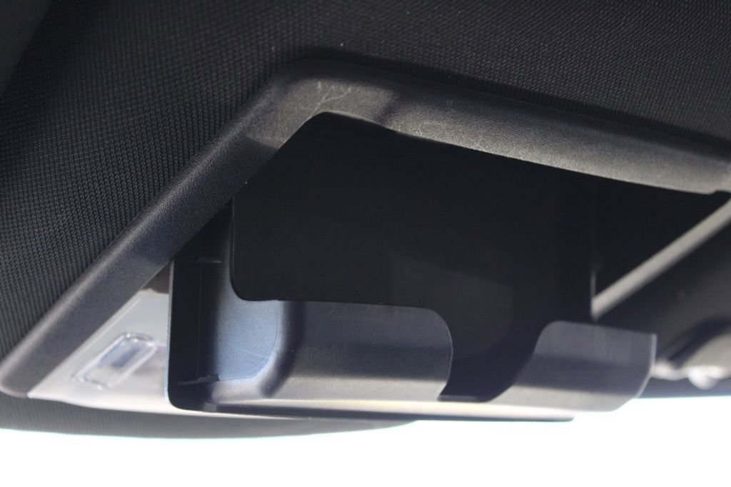 Used 2018 Ford Explorer XLT image 40