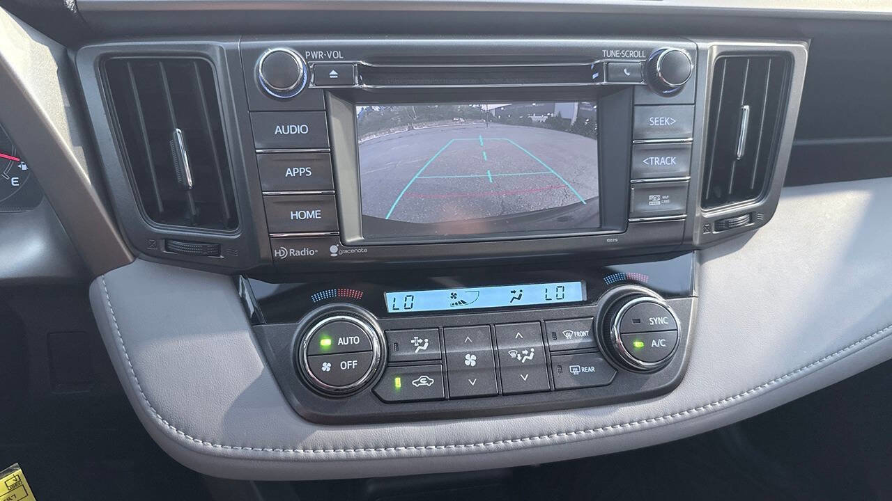 Used 2014 Toyota RAV4 XLE AWD/4WD image 32