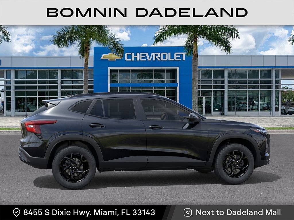 New 2026 Chevrolet Trax LT w/ Midnight Edition FWD image 7