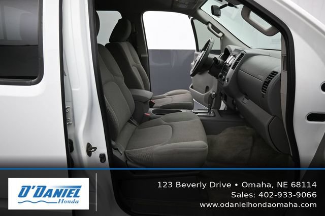 Used 2014 Nissan Frontier SV AWD/4WD image 39