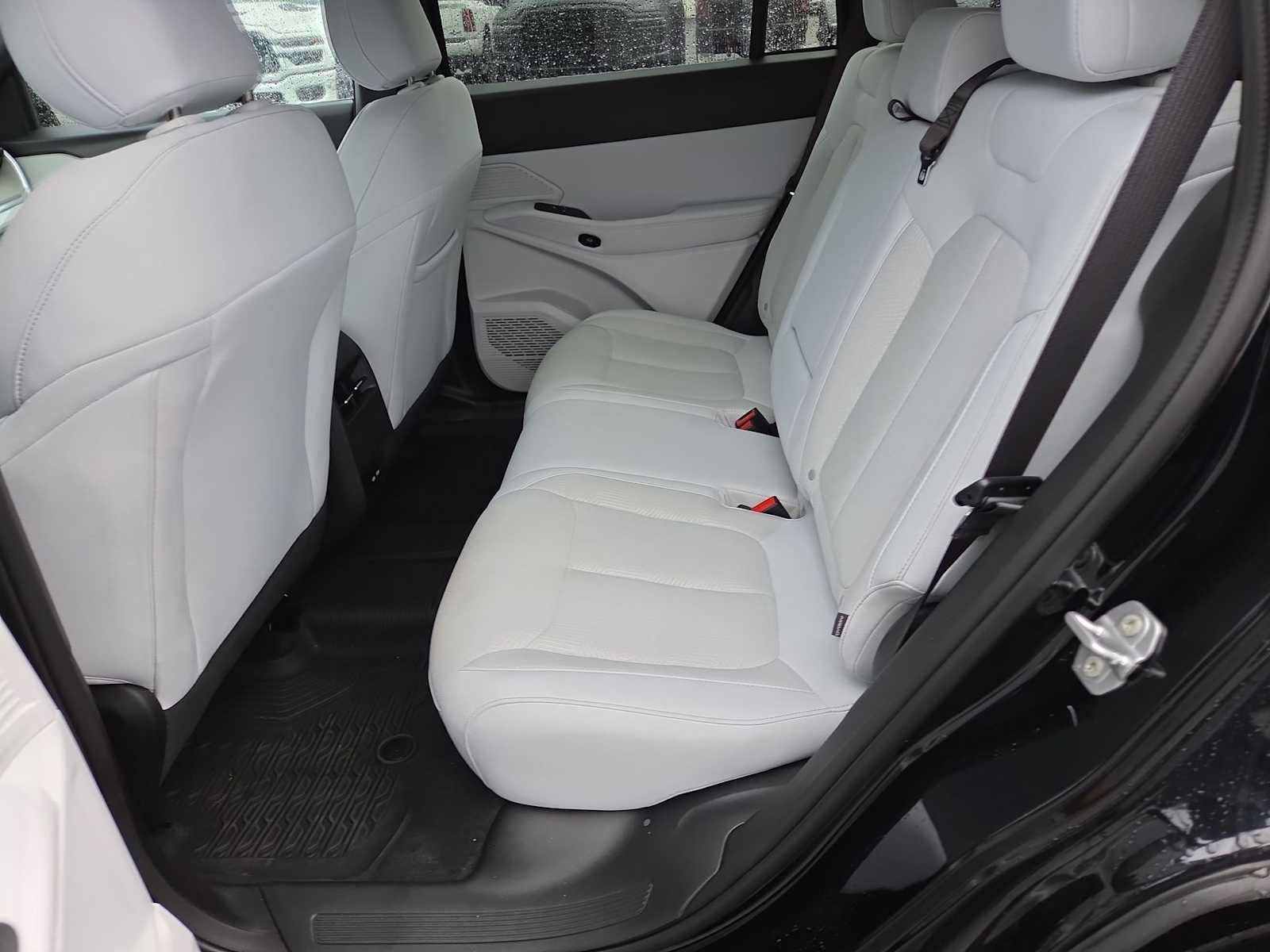 New 2026 Jeep Cherokee Laredo AWD/4WD image 21