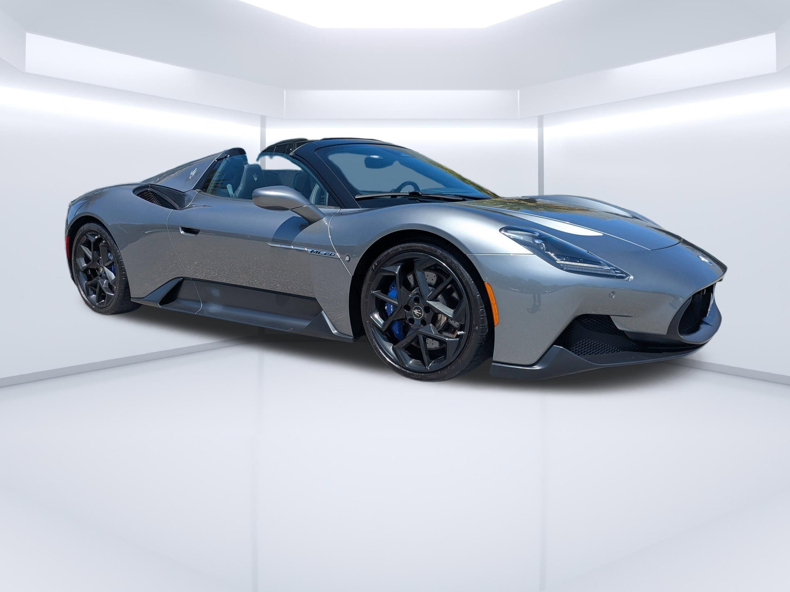 Used 2023 Maserati MC20 Spyder image 1
