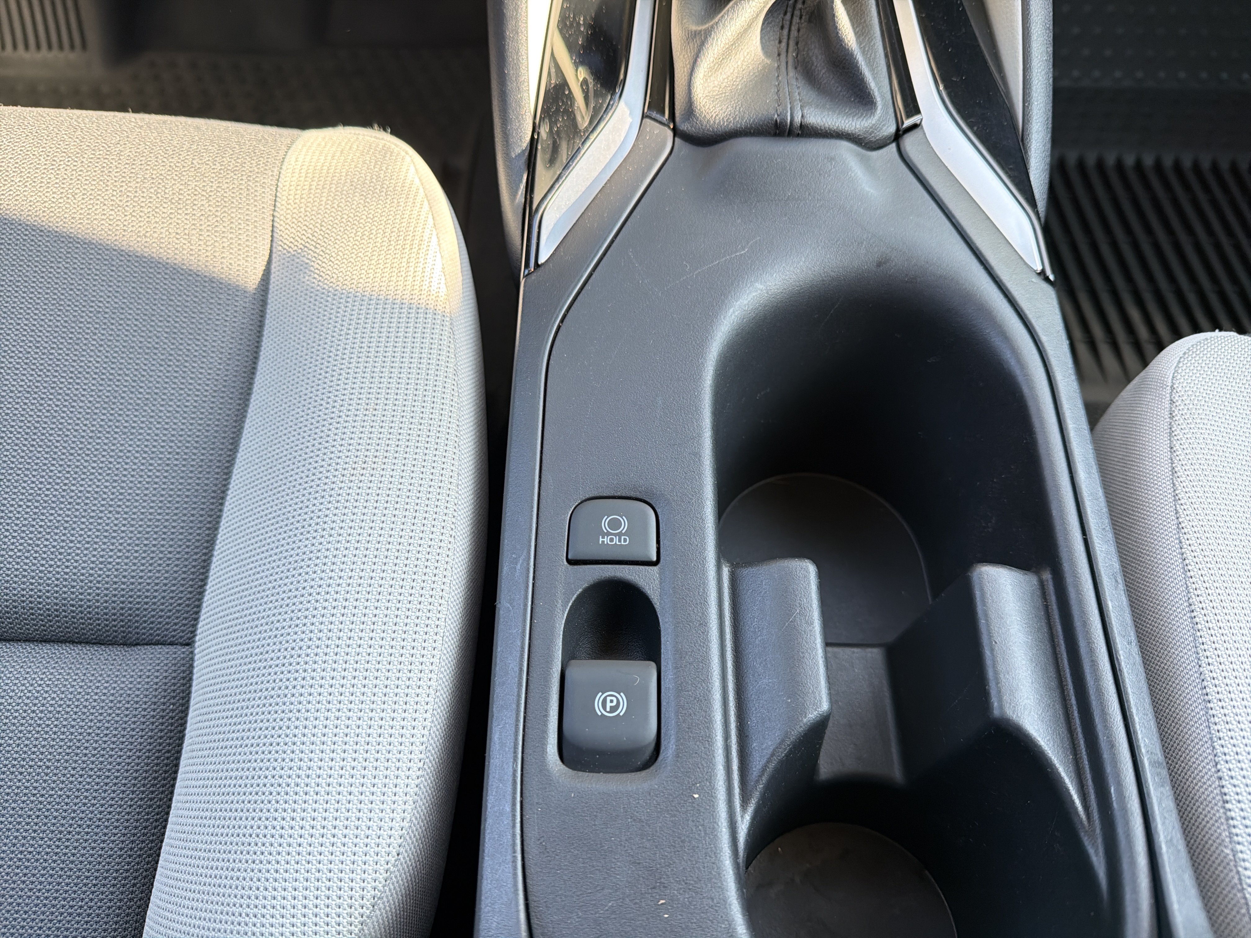 Used 2024 Toyota Corolla LE FWD image 20