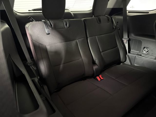 Used 2024 Ford Explorer XLT image 15