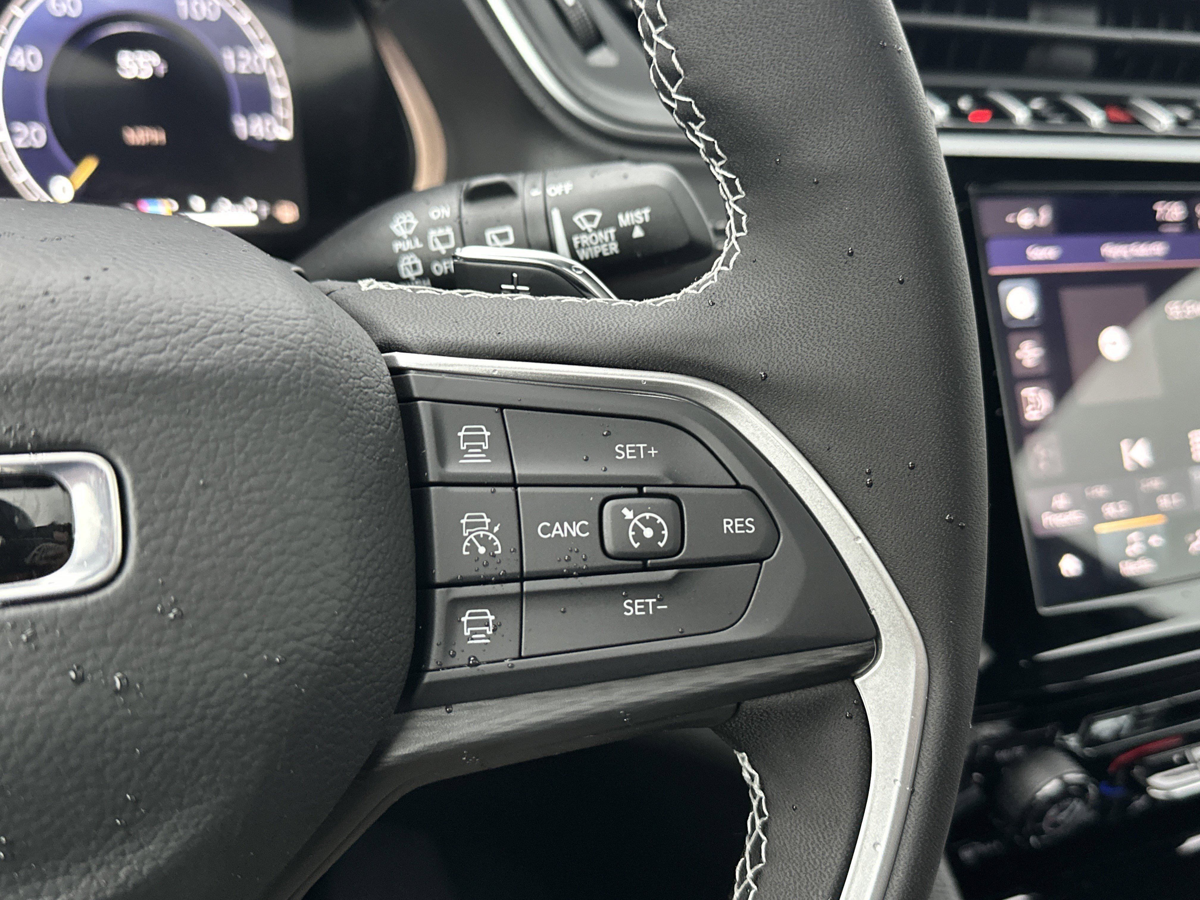 New 2025 Jeep Grand Cherokee Laredo X w/ Luxury Tech Group I image 17