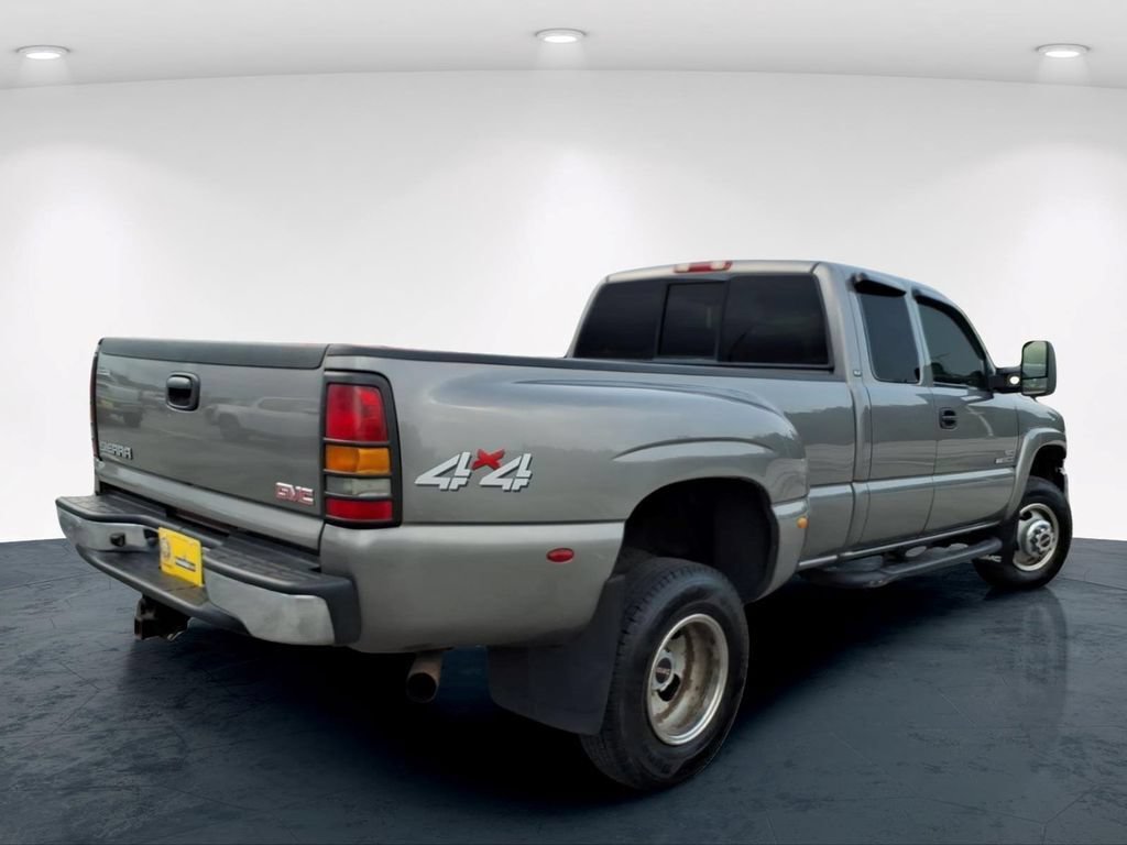 Used 2007 GMC Sierra 3500 SLT w/ Heavy-Duty Power Package AWD/4WD image 6