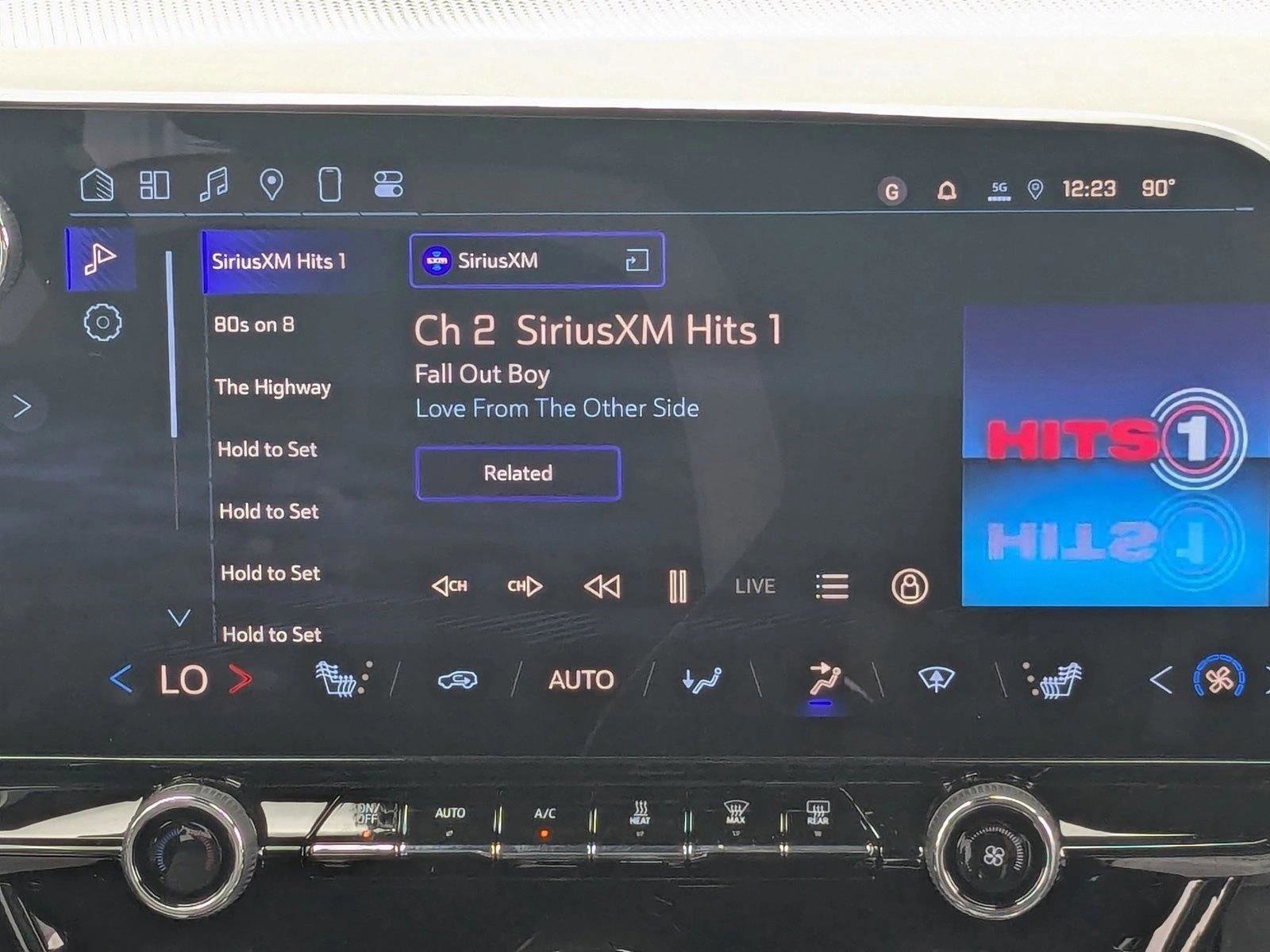 New 2025 Chevrolet Blazer EV LT AWD/4WD image 13