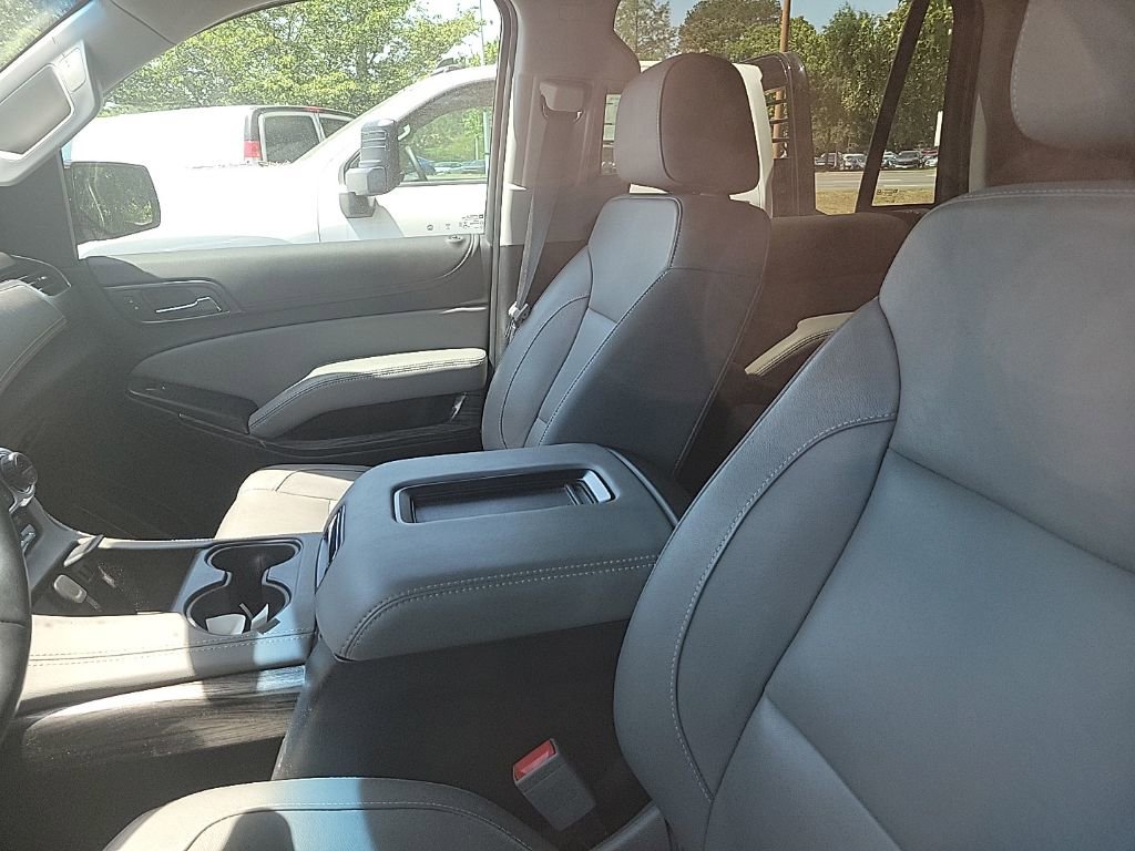 Used 2019 Chevrolet Tahoe LT w/ LT Signature Package AWD/4WD image 22