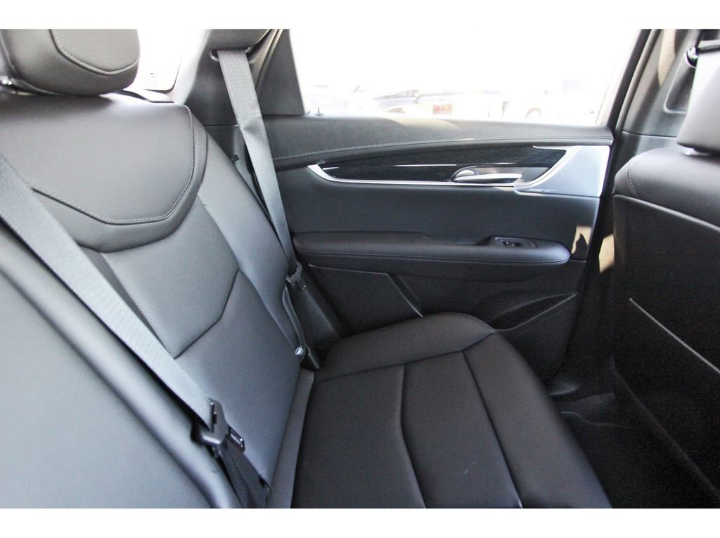 New 2025 Cadillac XT5 Premium Luxury image 11