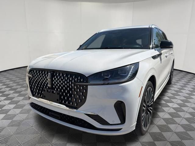 Certified 2025 Lincoln Aviator Black Label AWD/4WD image 13