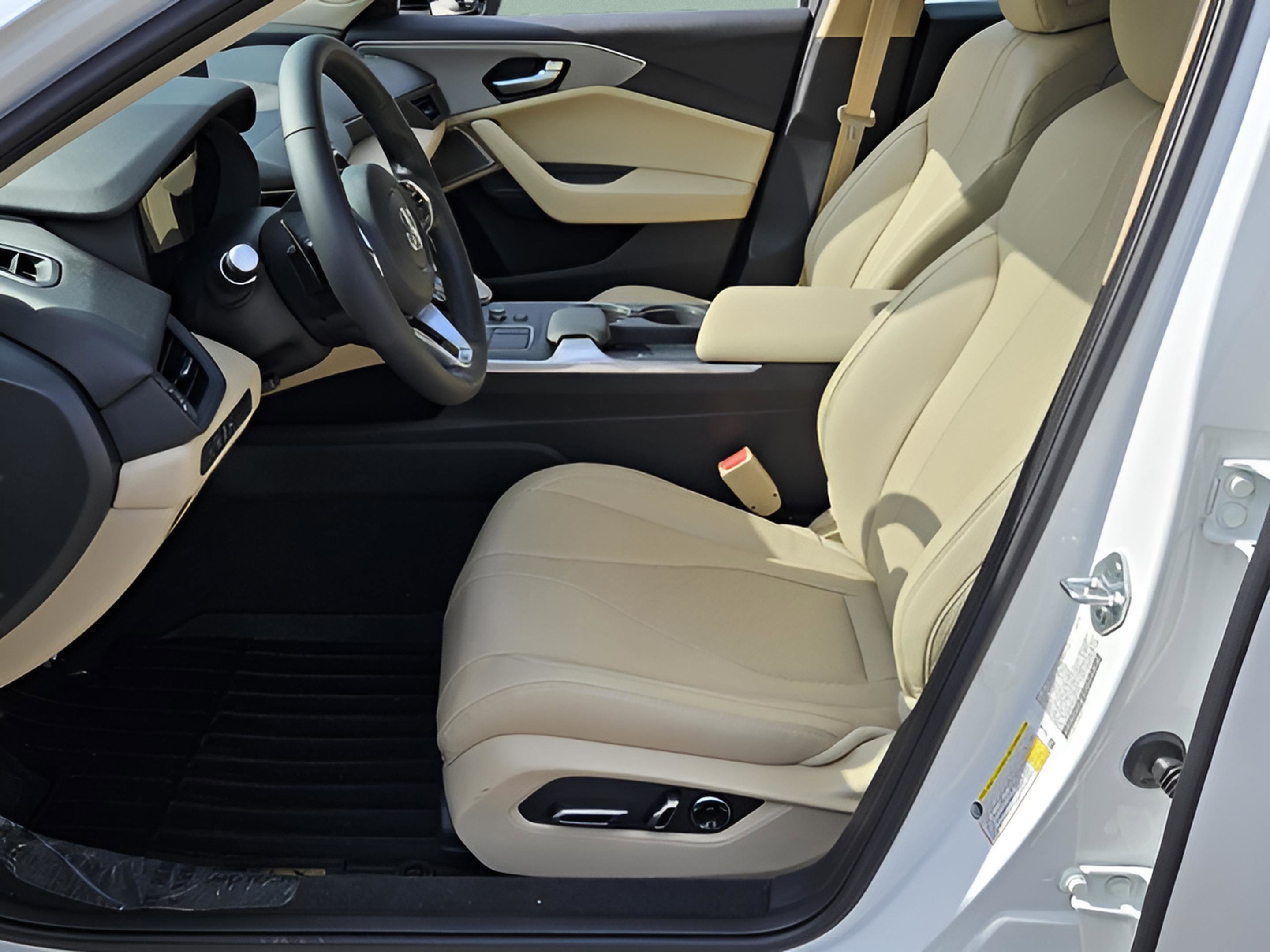 New 2025 Acura TLX w/ Technology Package FWD image 9
