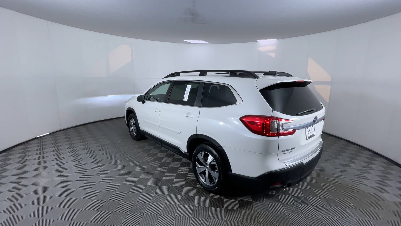 Used 2023 Subaru Ascent Premium w/ Convenience Package AWD/4WD image 7