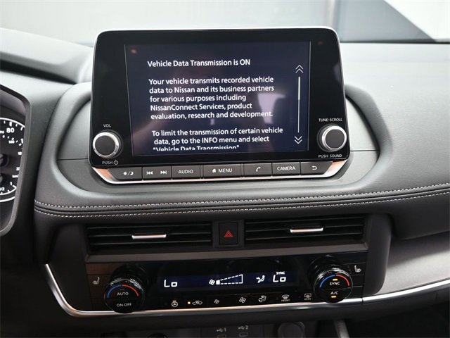 Used 2024 Nissan Rogue SV w/ SV Premium Package image 18