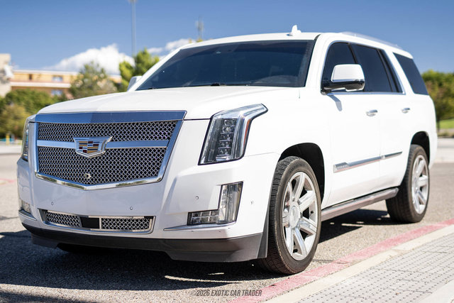 Used 2017 Cadillac Escalade Platinum AWD/4WD image 13