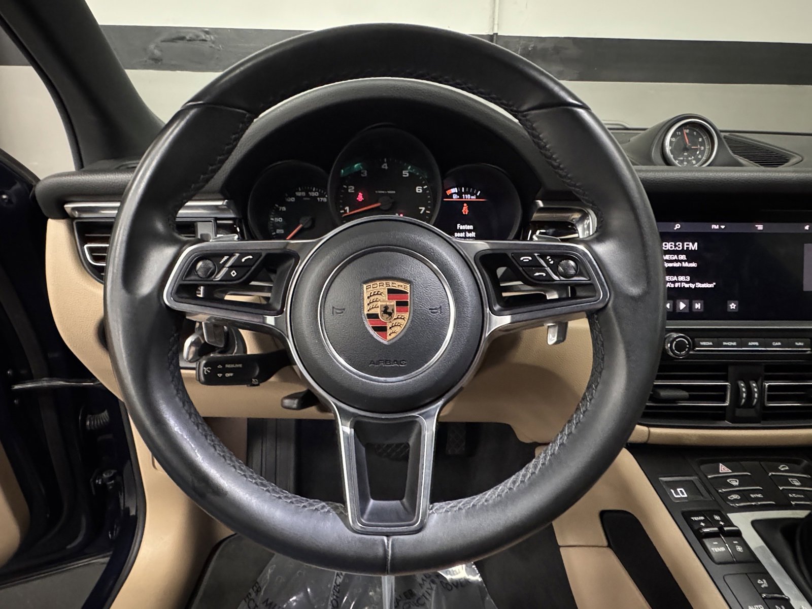 Used 2019 Porsche Macan Base image 27