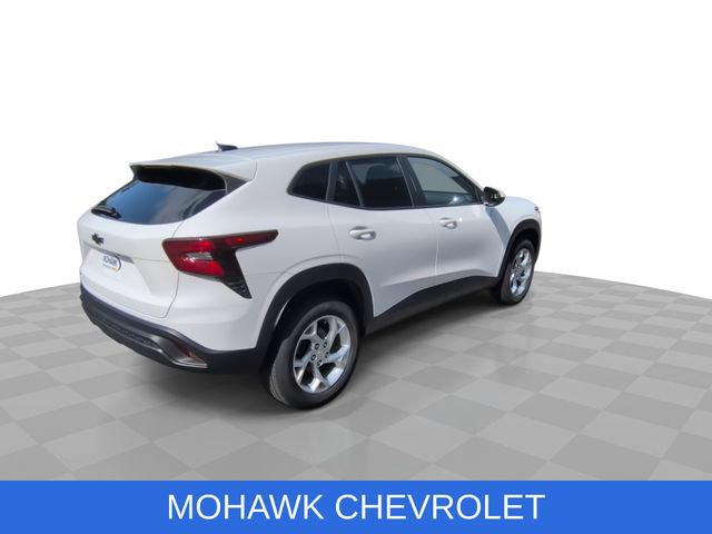 Used 2024 Chevrolet Trax LS w/ LS Convenience Package FWD image 8