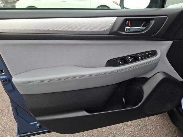 Used 2019 Subaru Outback 2.5i Premium image 12