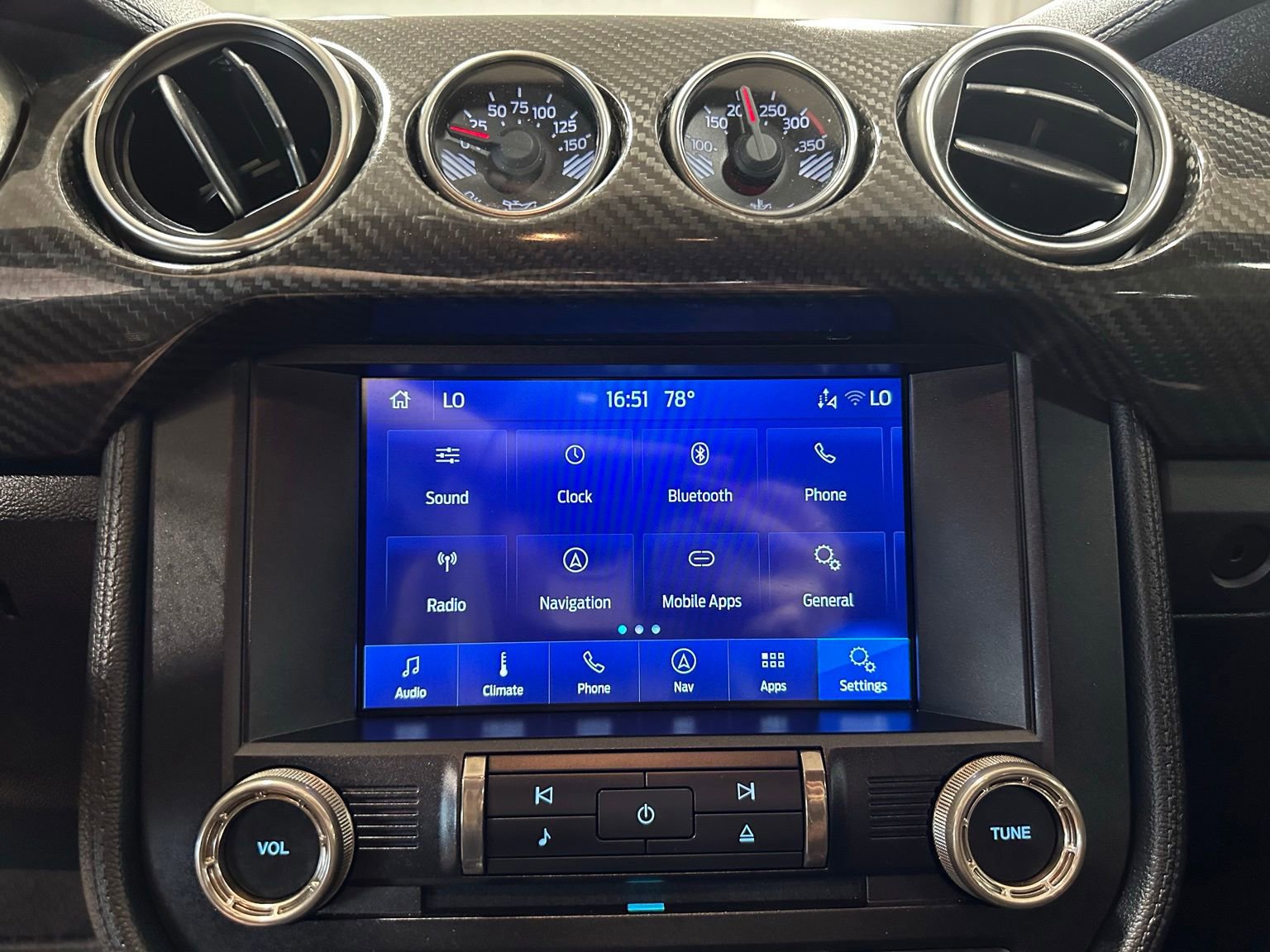 Used 2021 Ford Mustang Shelby GT500 w/ Technology Package RWD image 25