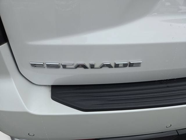 Certified 2023 Cadillac Escalade Premium Luxury Platinum w/ LPO, Radiant Package AWD/4WD image 52