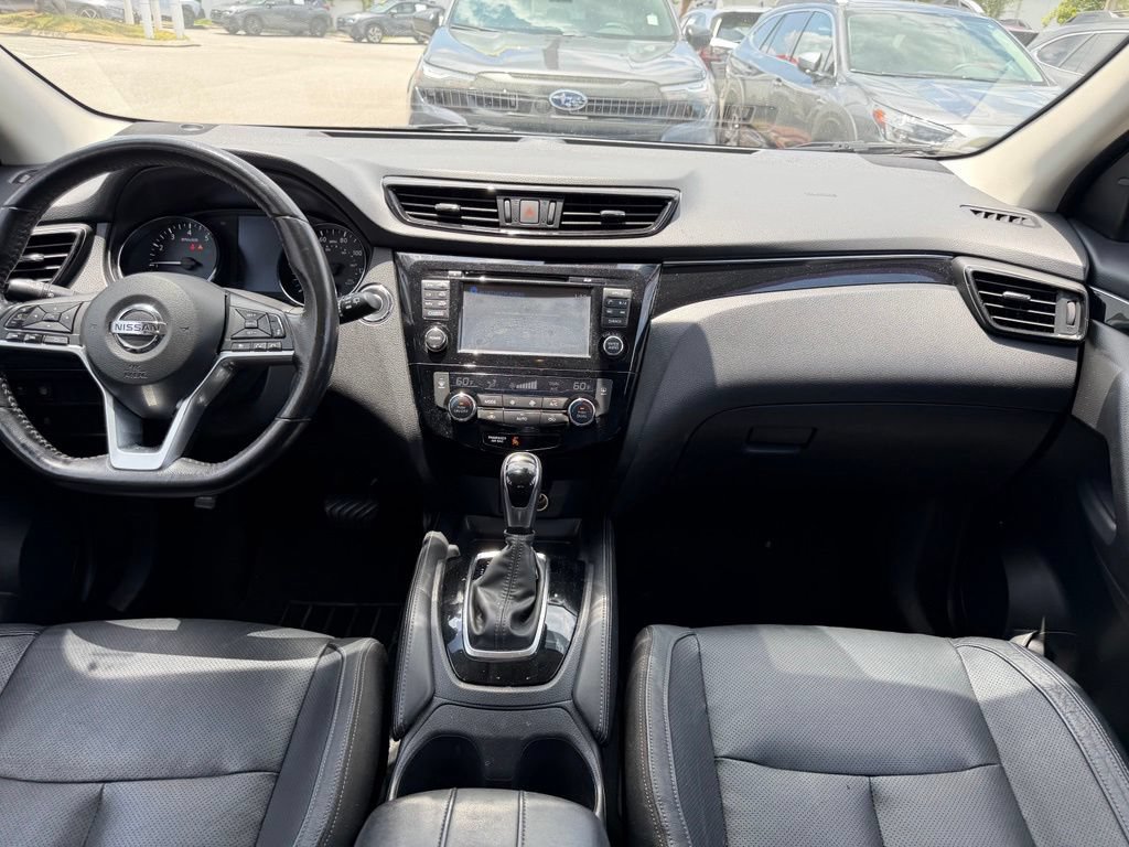 Used 2018 Nissan Rogue Sport SL w/ SL Premium Package FWD image 21
