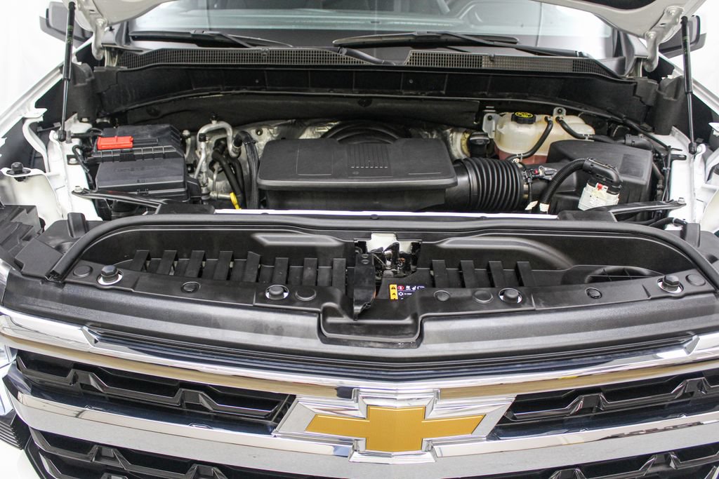 Used 2024 Chevrolet Silverado 1500 LT w/ Work Truck Package AWD/4WD image 31