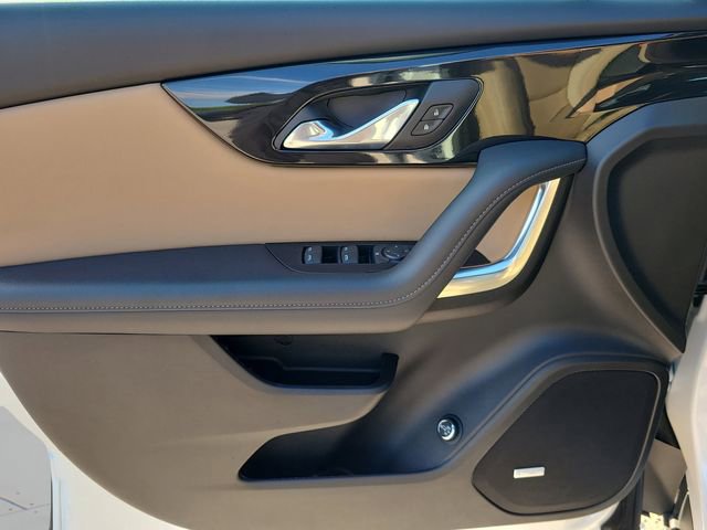 Used 2024 Chevrolet Blazer Premier FWD image 17