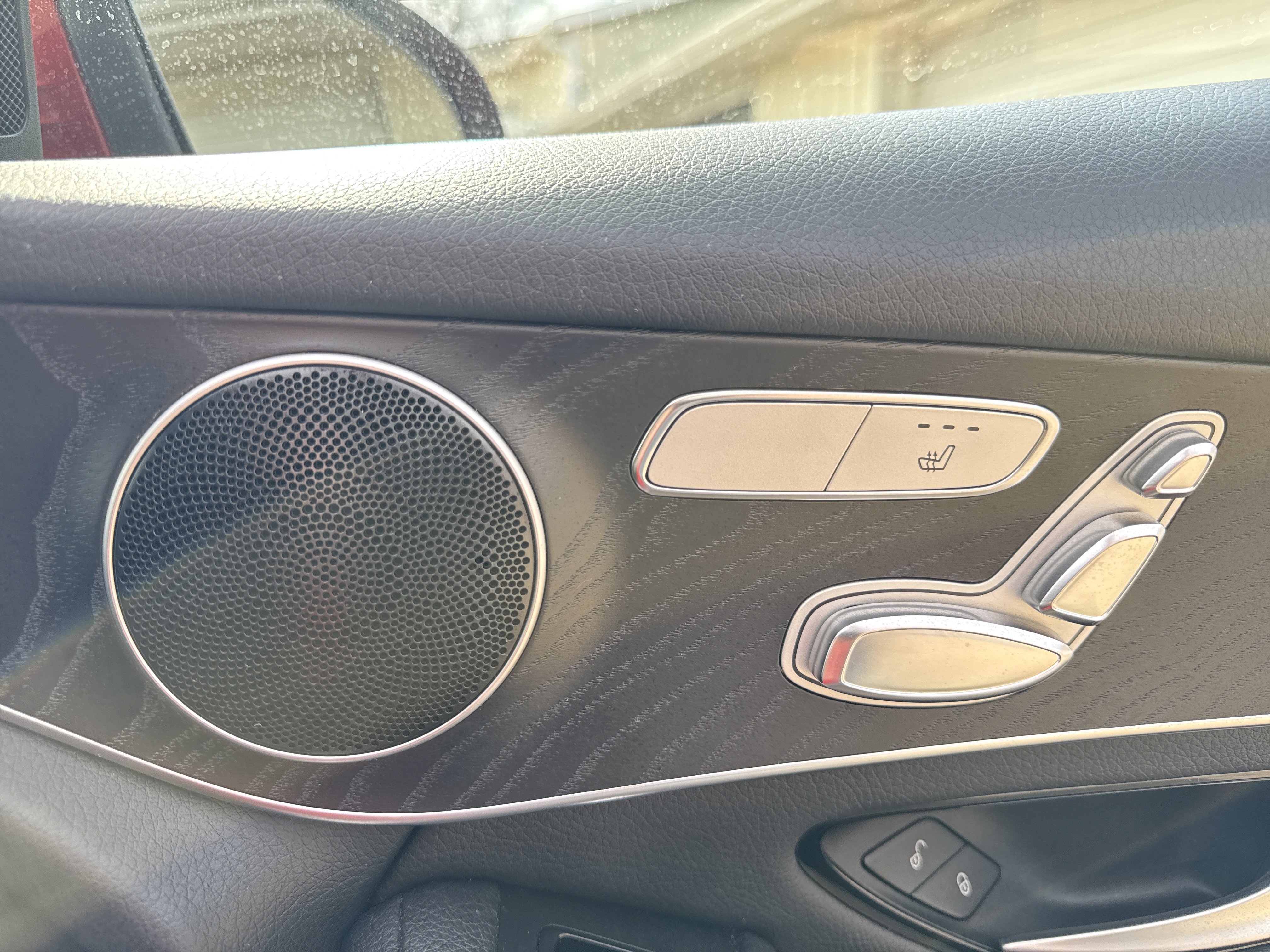 Used 2016 Mercedes-Benz GLC 300 4MATIC w/ Driver Assistance Package image 29