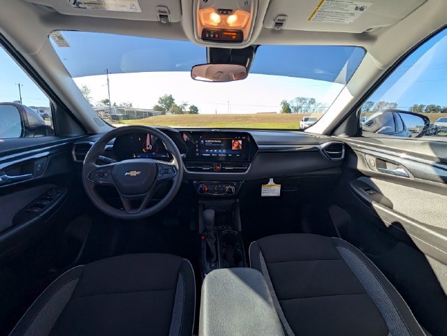Used 2024 Chevrolet TrailBlazer LT FWD image 12