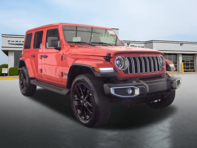 Used 2025 Jeep Wrangler Unlimited Sahara AWD/4WD image 3