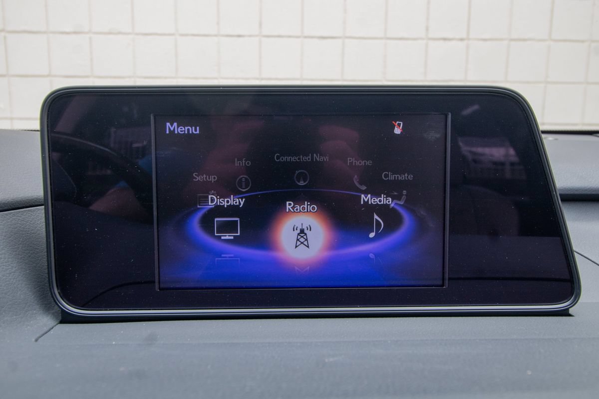 Used 2019 Lexus RX 350L FWD w/ Premium Package image 29