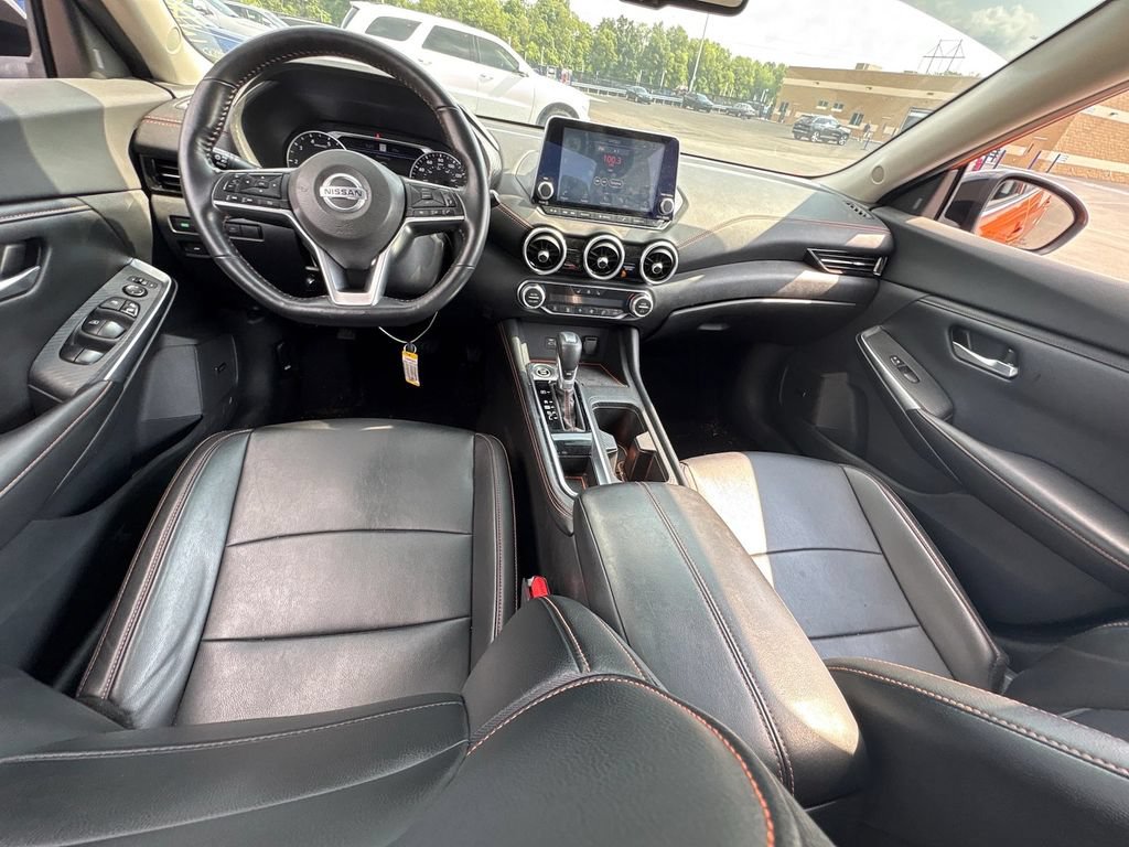Used 2021 Nissan Sentra SR w/ SR Premium Package FWD image 9