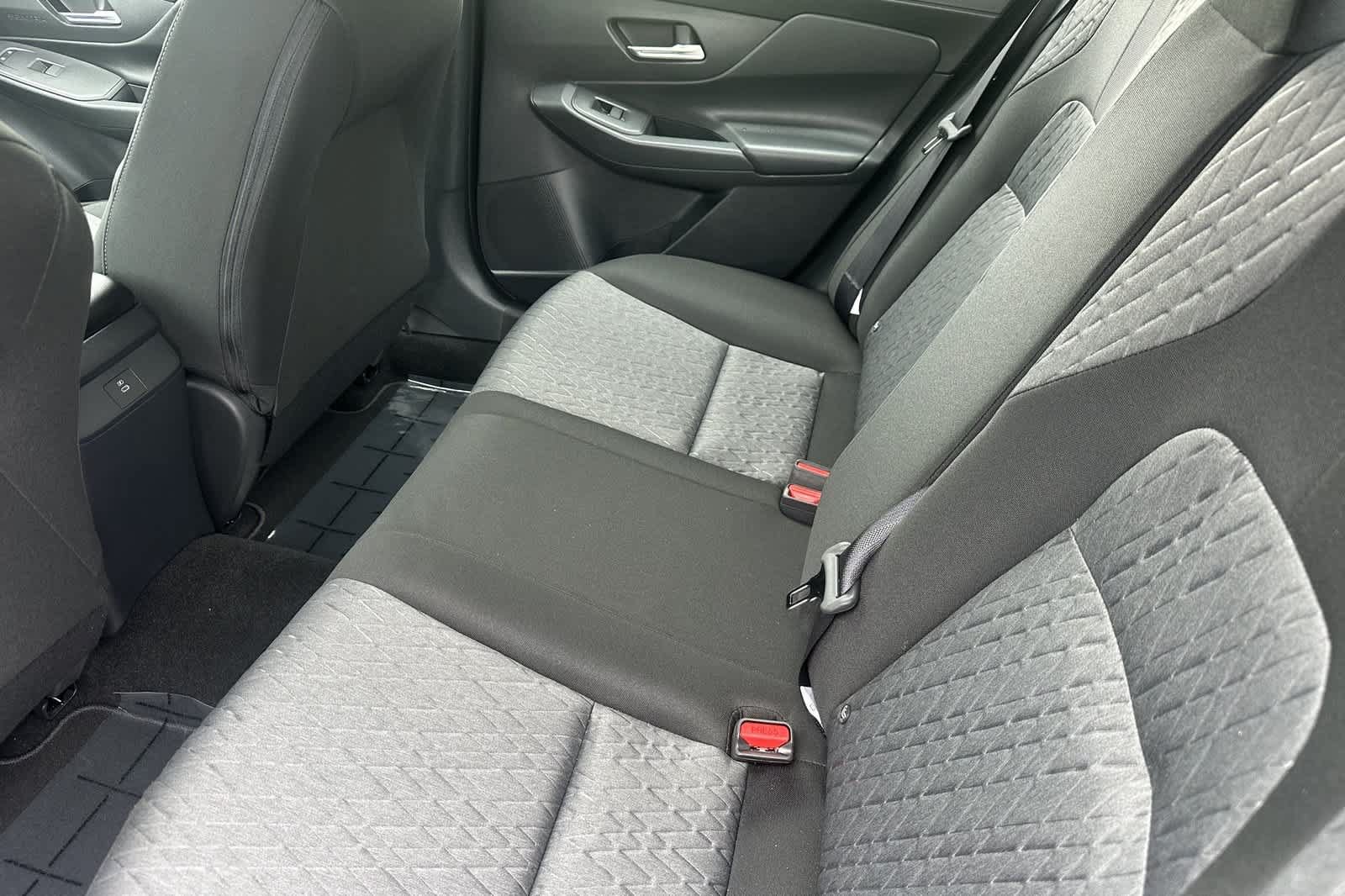 New 2026 Nissan Sentra SV w/ Floor Mat Package FWD image 4