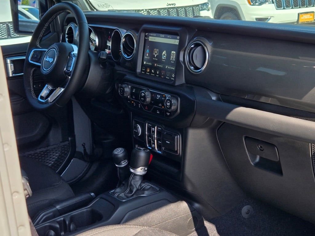Certified 2022 Jeep Wrangler Unlimited Sahara image 7