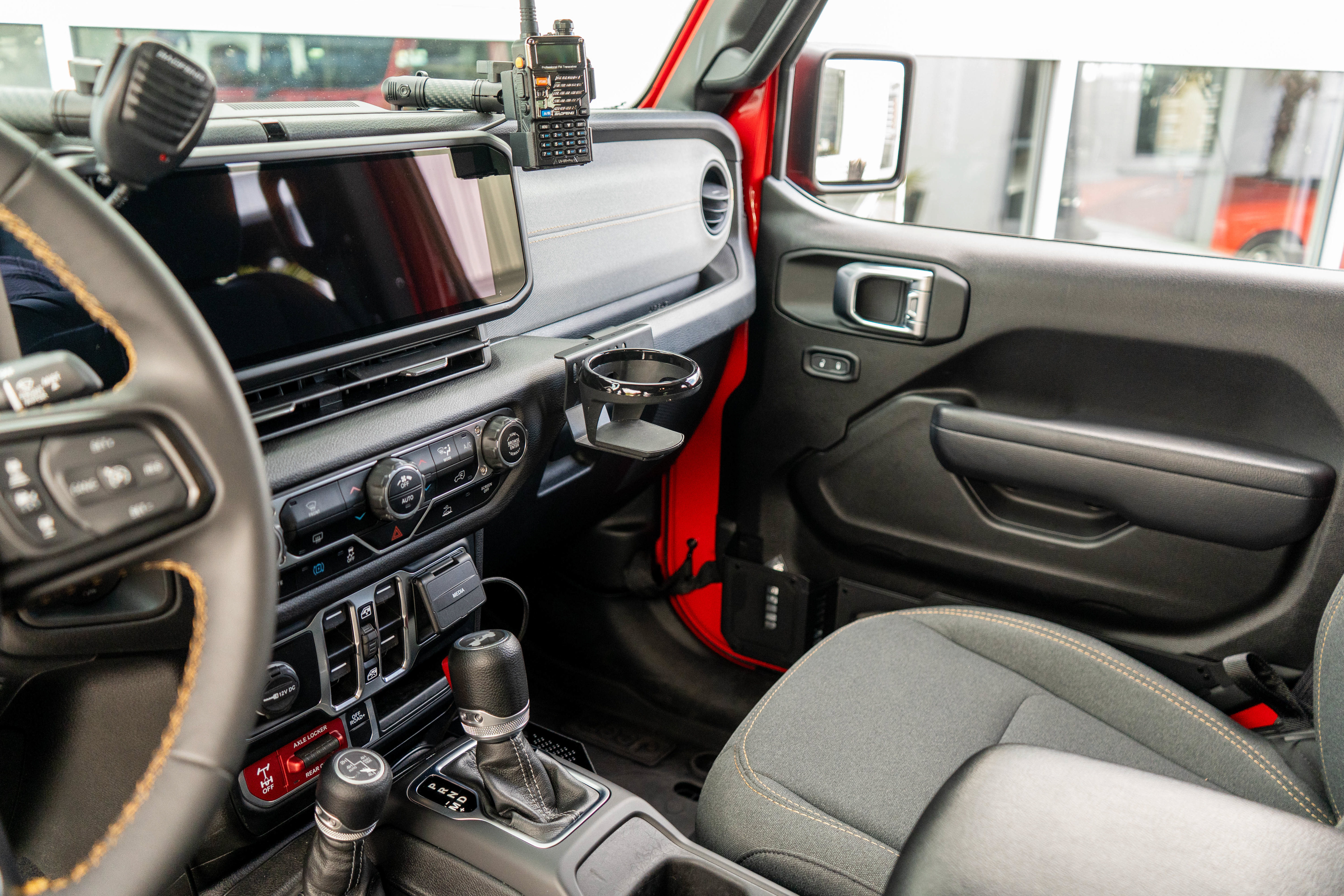 Used 2024 Jeep Wrangler Unlimited AWD/4WD image 16