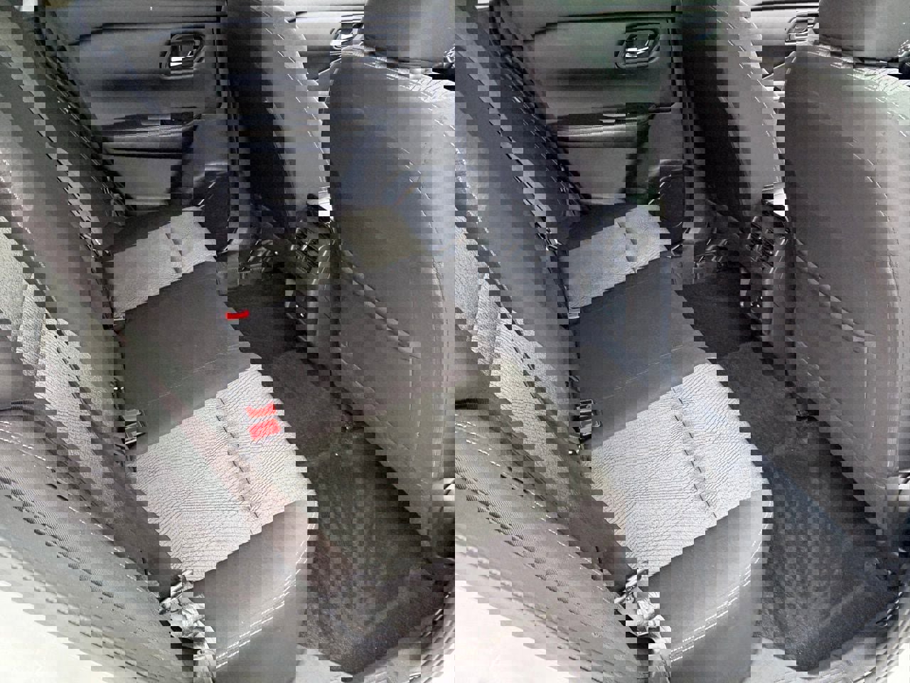 Certified 2024 Nissan Rogue SV image 34