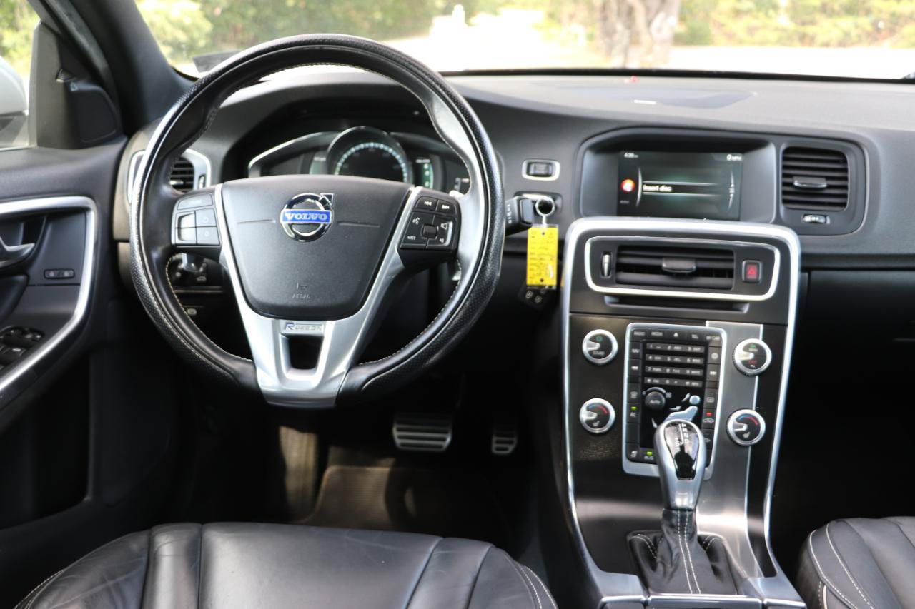 Used 2016 Volvo S60 T5 R-Design FWD image 33