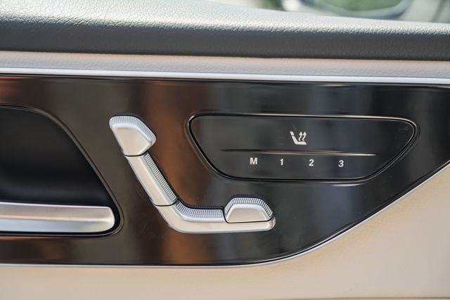 New 2026 Mercedes-Benz C 300 4MATIC Sedan image 39