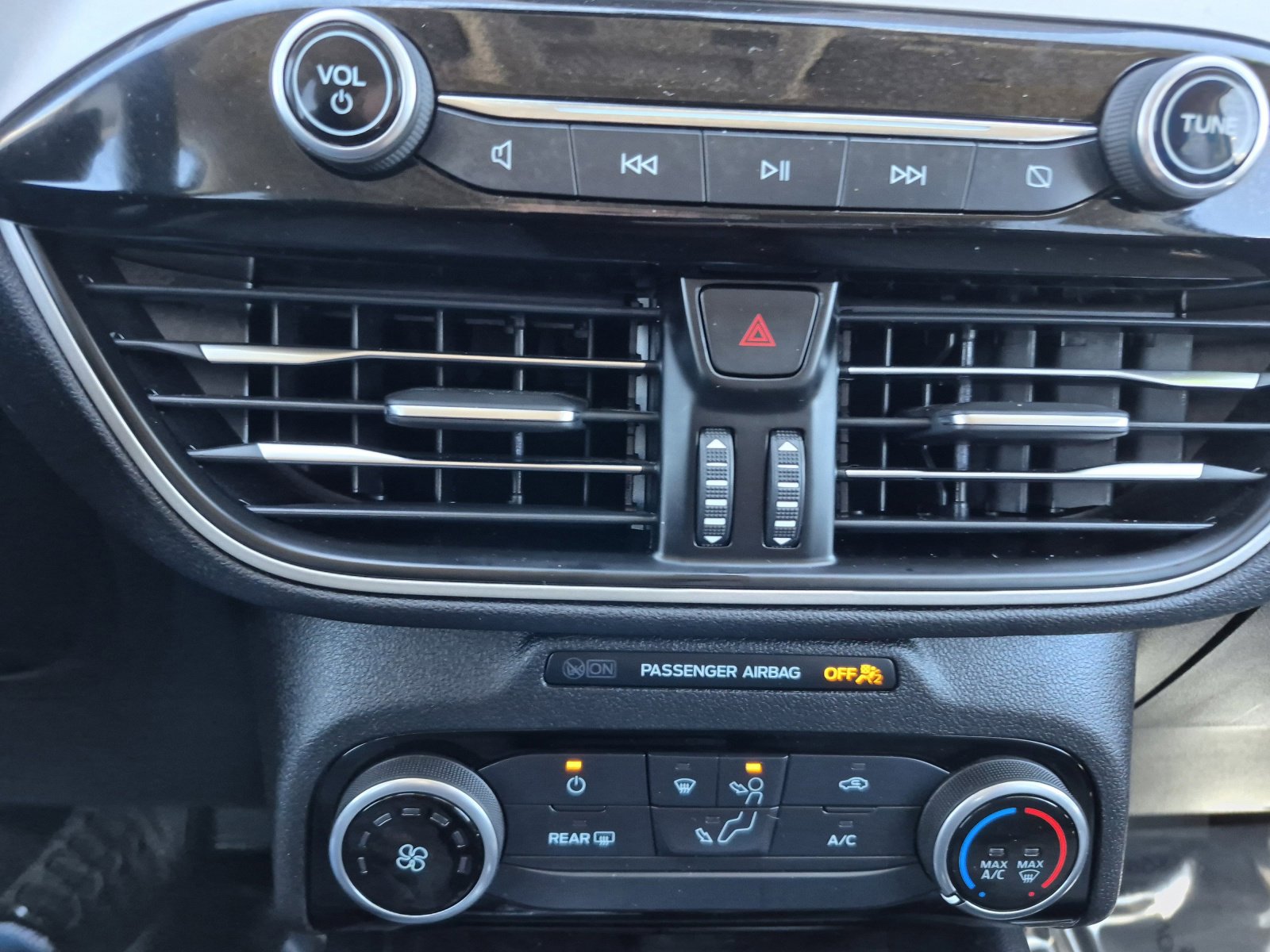 Used 2022 Ford Escape SE image 29