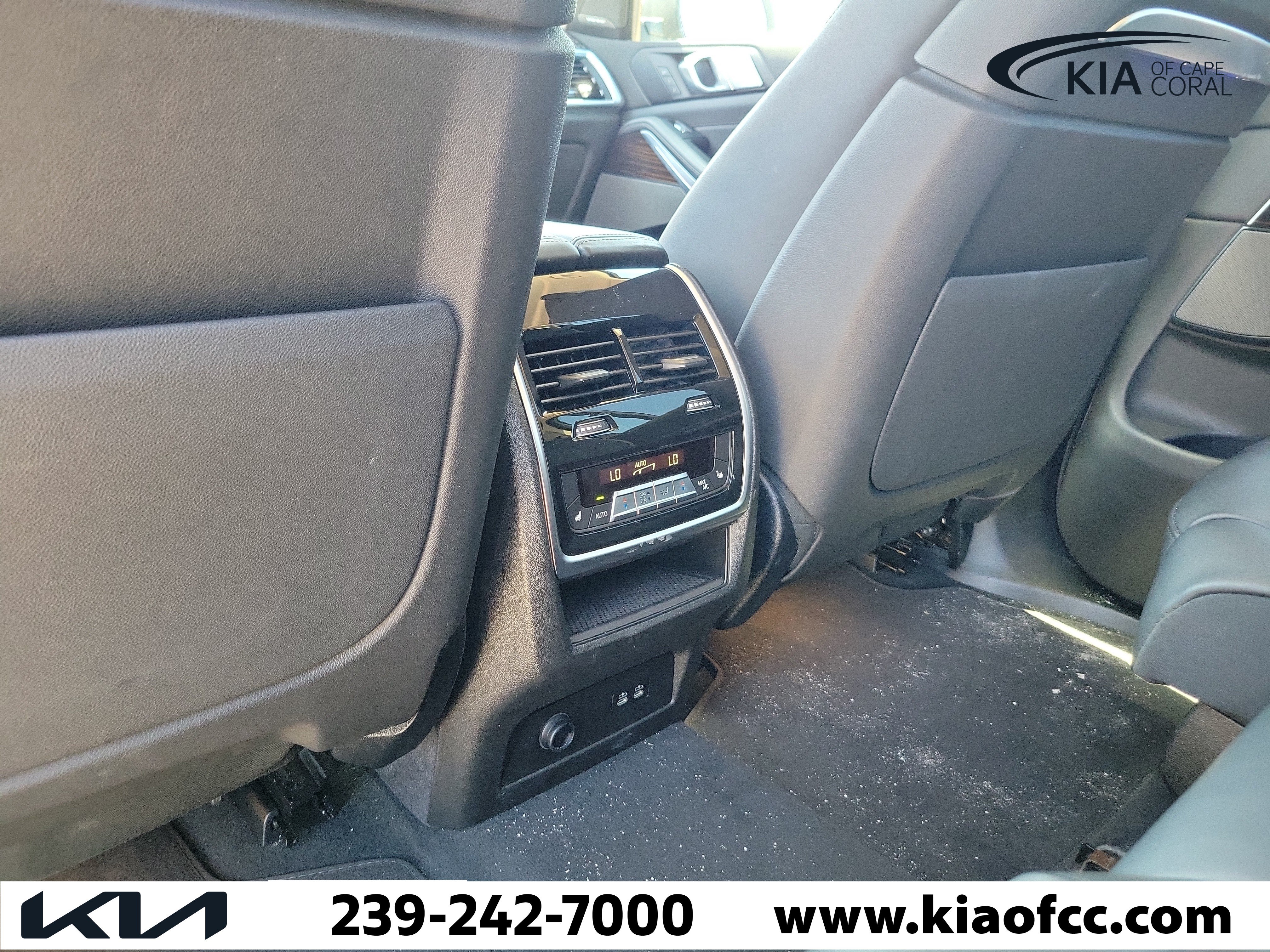 Used 2026 BMW X7 xDrive40i AWD/4WD image 16
