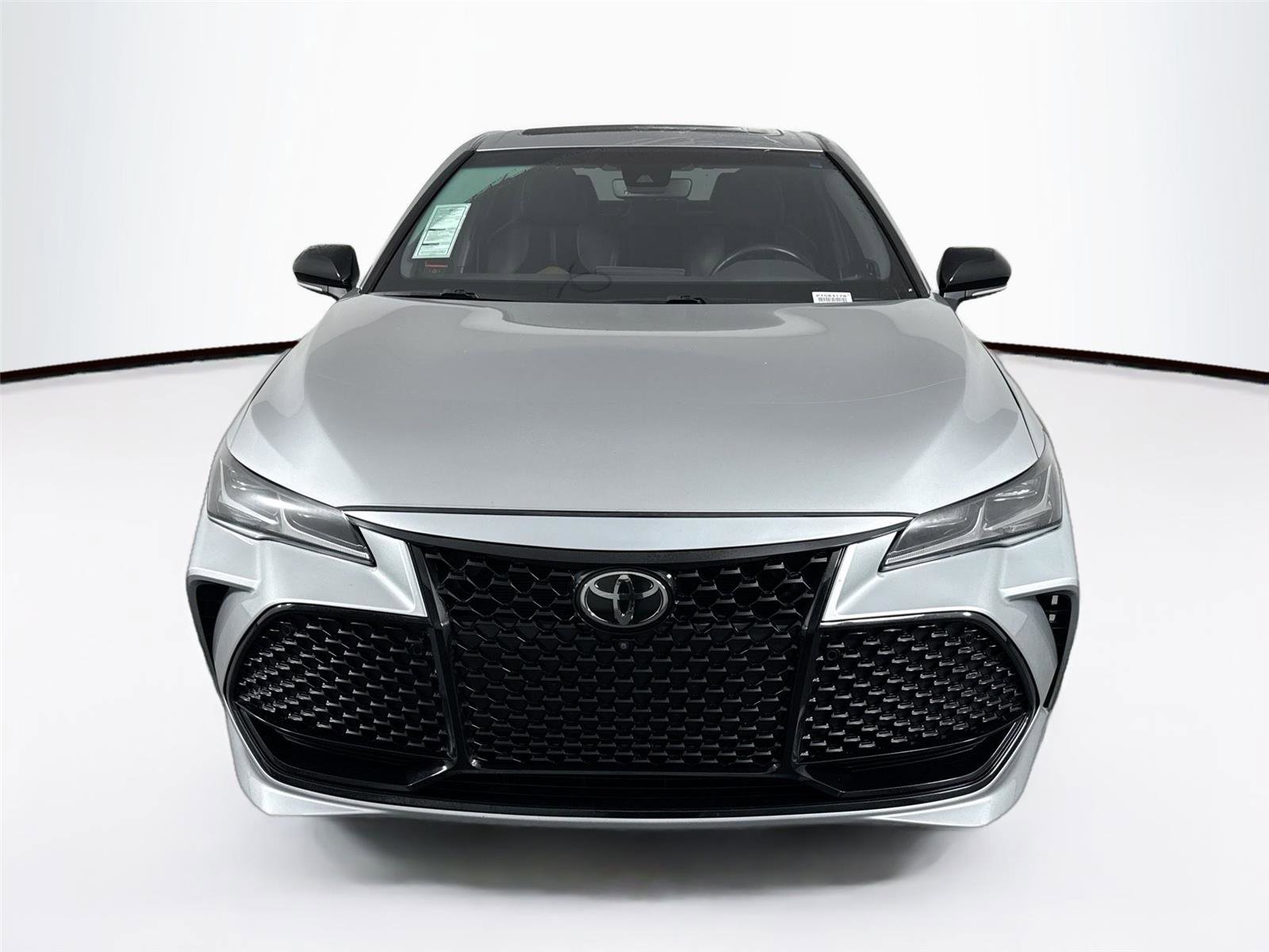 Certified 2022 Toyota Avalon Touring w/ Advanced Safety Package image 9