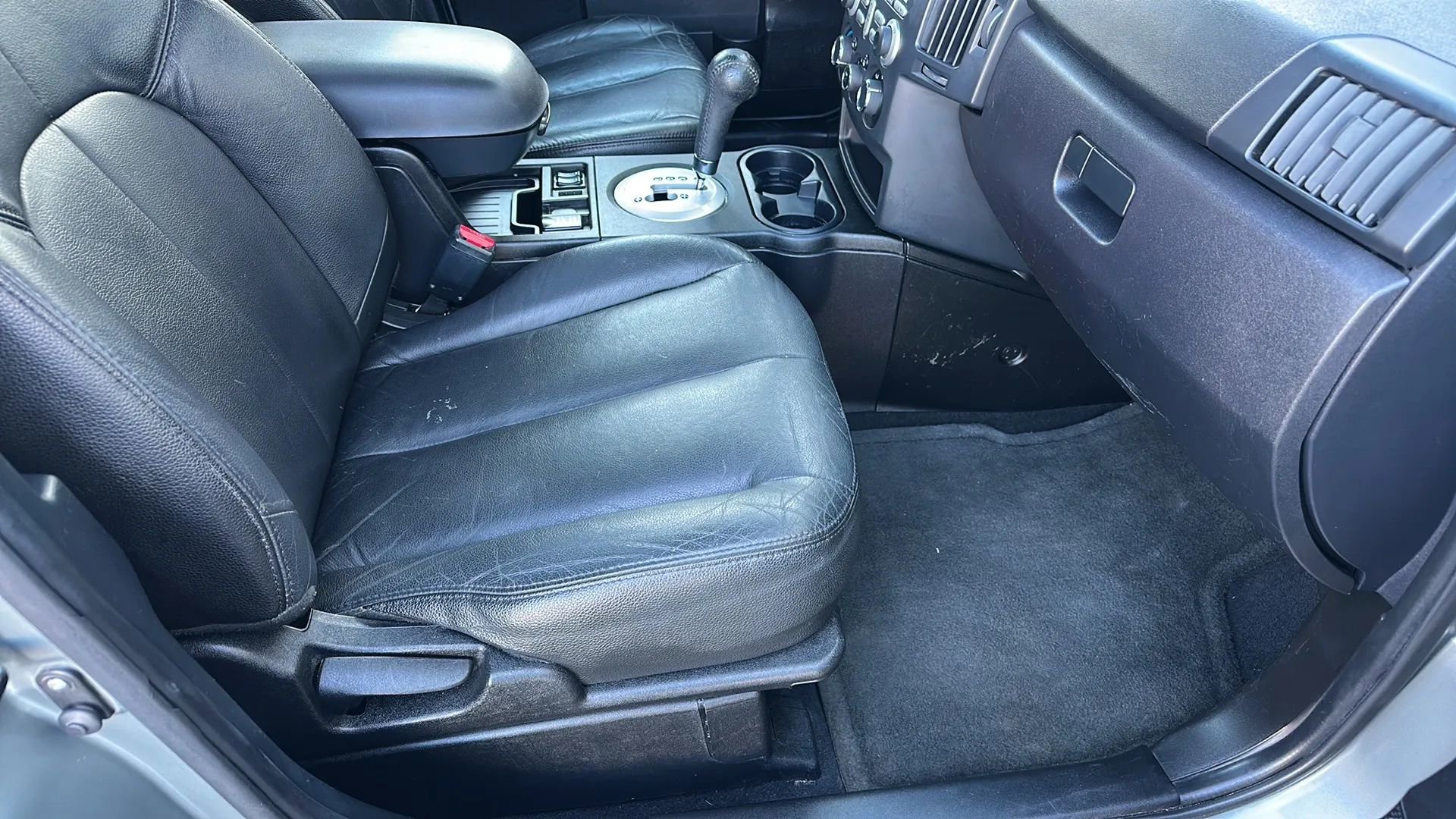 Used 2007 Mitsubishi Endeavor SE image 19