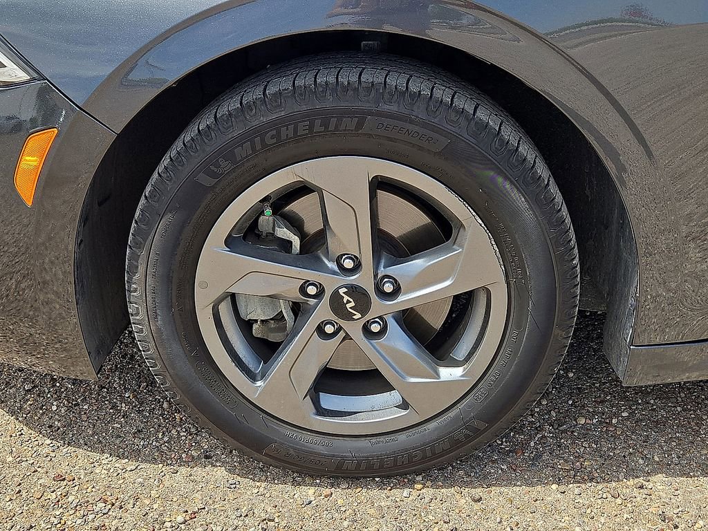 Used 2022 Kia K5 LXS FWD image 10