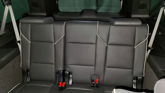 Certified 2026 Cadillac Escalade ESV Sport w/ LPO, ONYX Package image 17