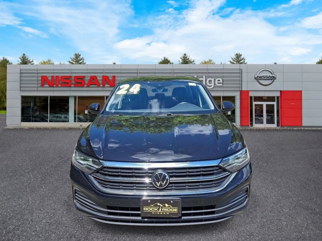 Used 2024 Volkswagen Jetta S FWD image 2