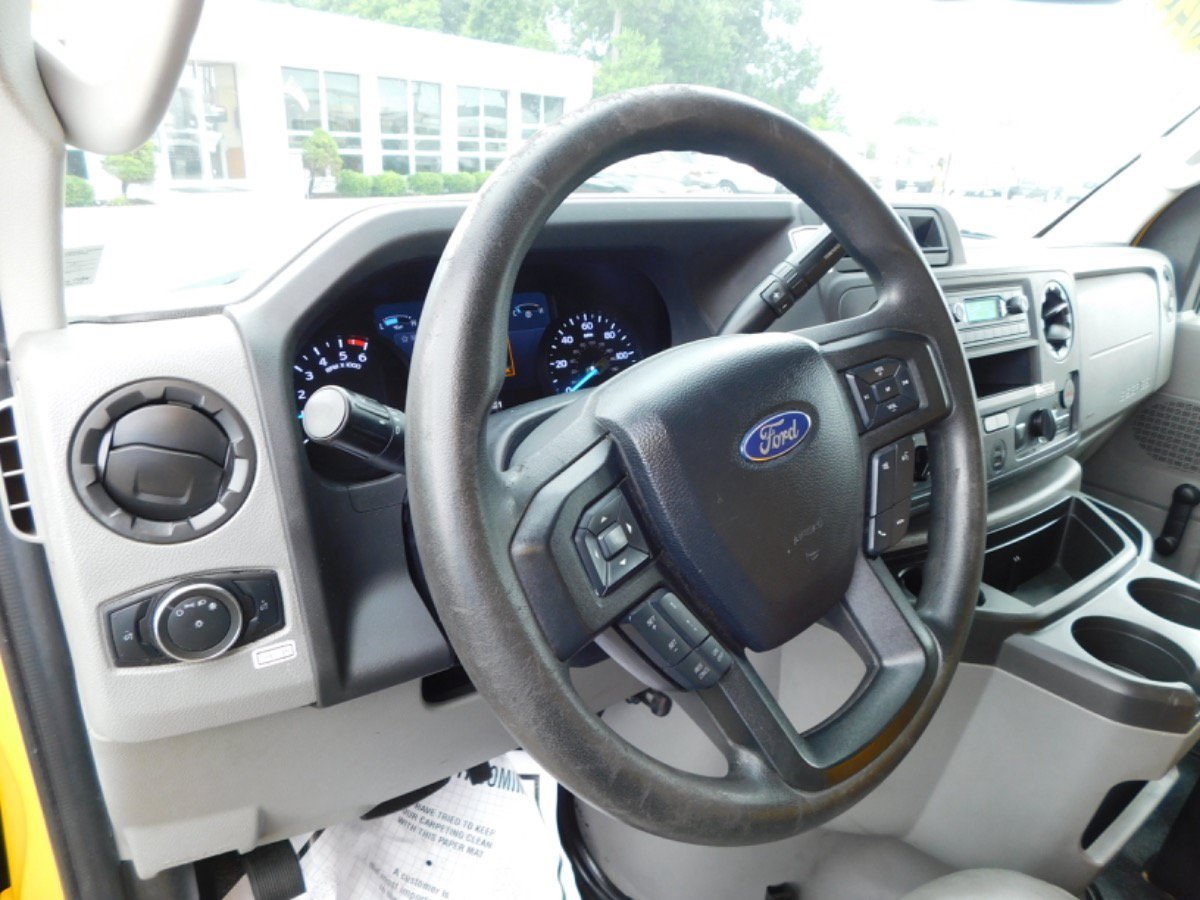 Used 2021 Ford E-350 and Econoline 350 Super Duty RWD image 8