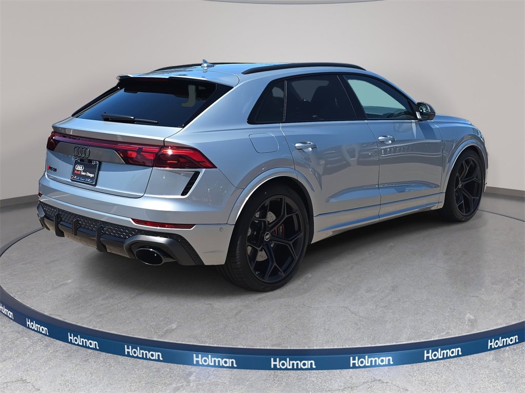 New 2025 Audi RS Q8 performance image 3
