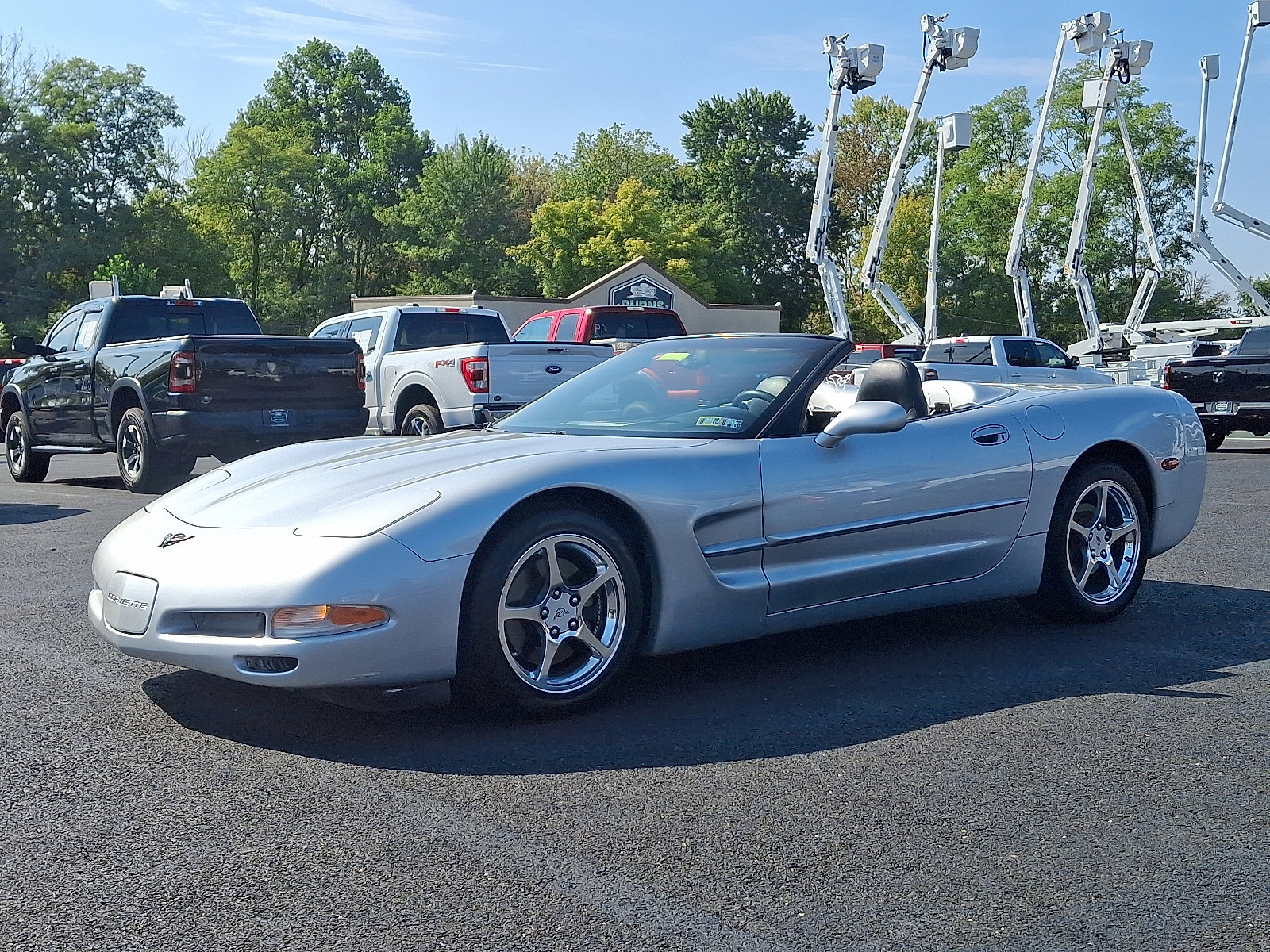 Used 2002 Chevrolet Corvette Convertible w/ Preferred Equipment Group2 image 5