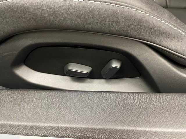 Used 2025 Chevrolet Corvette Stingray Coupe w/ 1LT image 12