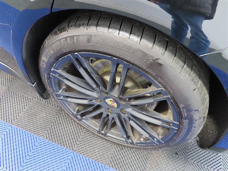 Used 2016 Porsche Panamera Edition RWD image 7